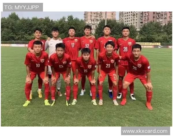 南京足球队以53分领跑精英赛积分榜展现强大实力